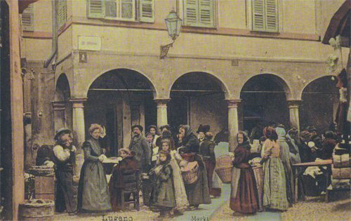 An arcade in Lugano, still in existence, as it looked in 1900 (photo by De Martines)