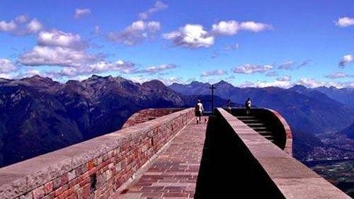 Un appartamento in affitto a Lugano anche per gli appassionati dell'architettura di Mario Botta