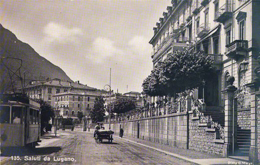 Lungolago di Lugano presso hotel Splendide Royal, dieci minuti a piedi dal nostro residence, sempre sulle rive.